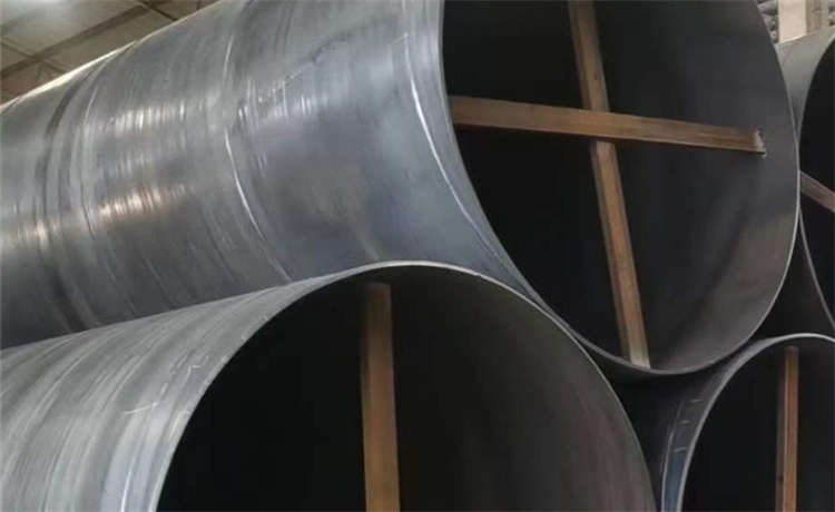 2500mm螺旋焊管，鋼材場(chǎng)1900mm螺旋焊管，1524mm螺旋焊管，45A#工字鋼