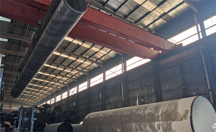 2420-10mm螺旋鋼管，1300供水鋼管，2320螺旋鋼管生產(chǎn)廠家，鋼材場打樁螺旋管廠家