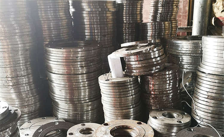 鋼材場(chǎng)打樁護(hù)壁鋼護(hù)筒，鋼頂管加工廠家，dn800mm螺旋管，325螺旋焊管