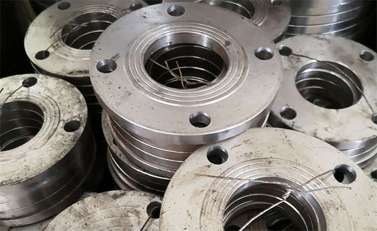 609mm鋼管樁，DN700mm螺旋鋼管，鋼材場鋼護筒加工，3PE防腐螺旋管廠家